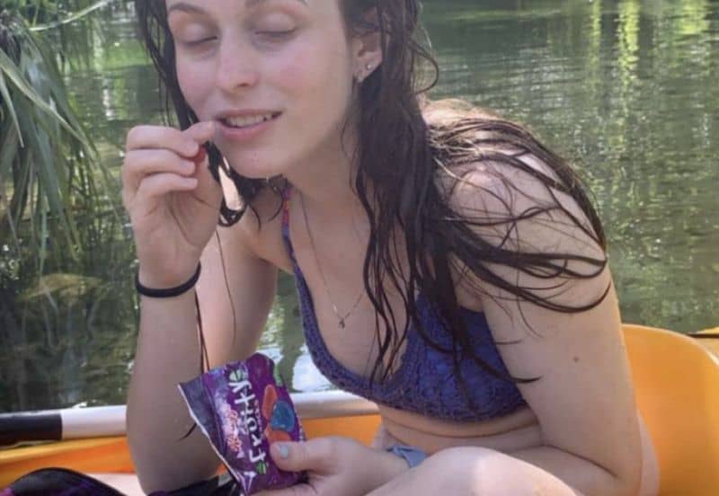 Haley Leshko traite une hypoglycémie