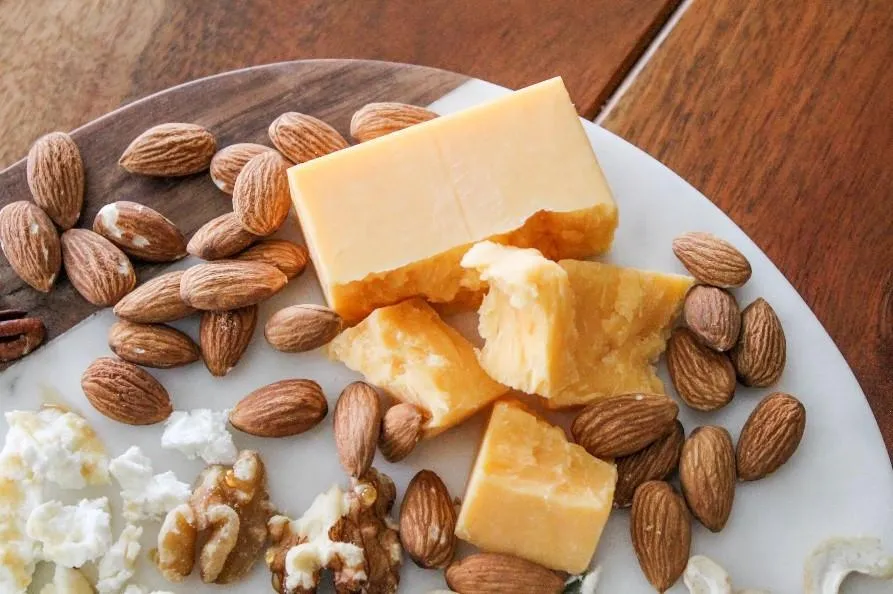 Image10 11Zon 2 Cheese And Nuts