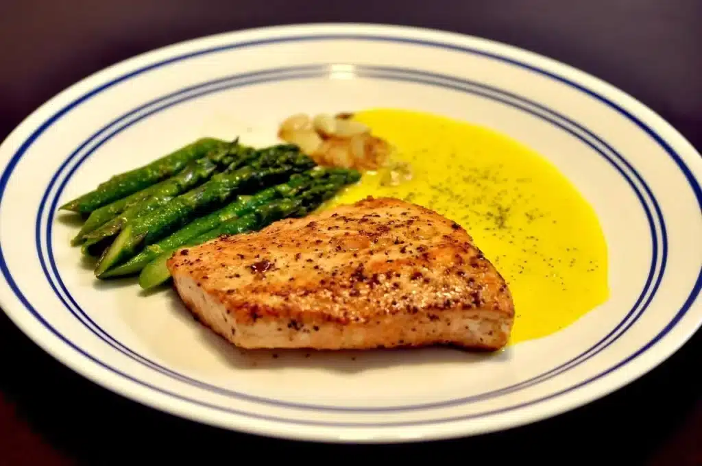 Image4 11Zon A Plate Of Asparagus And Salmon