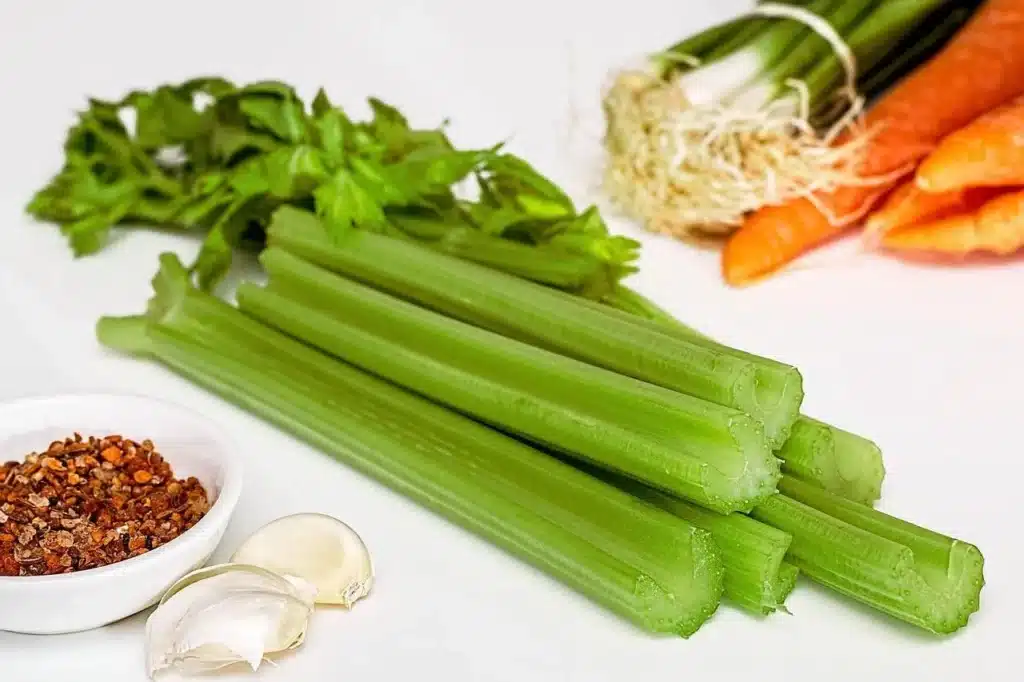 Image6 11Zon A Bunch Of Celery And Other Vegetables